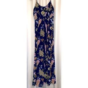 •••Floral maxi dress•••